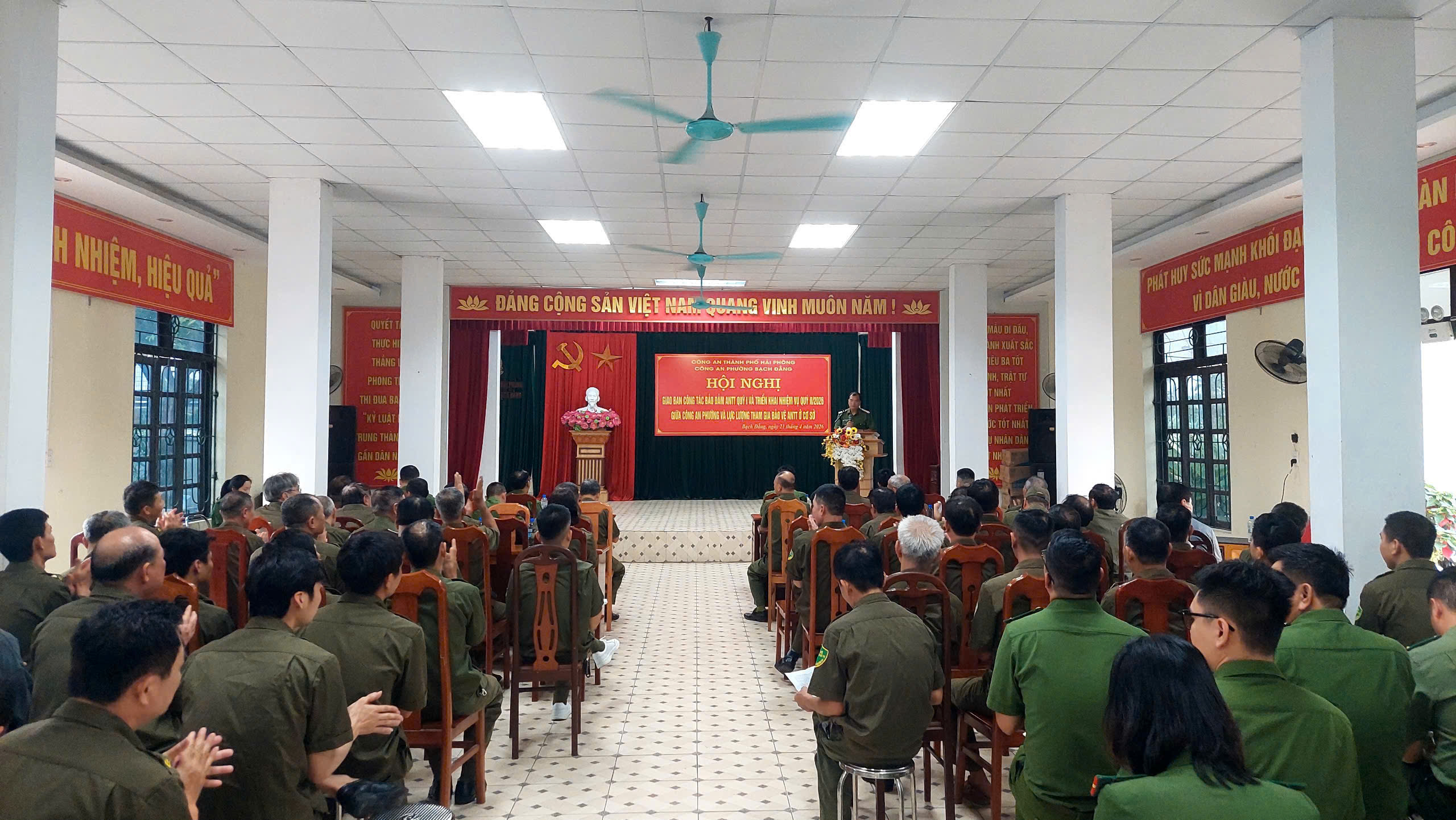 Công an phường Bạch Đằng: Giao ban công tác bảo đảm an ninh, trật tự với lực lượng tham gia bảo vệ ANTT ở cơ sở